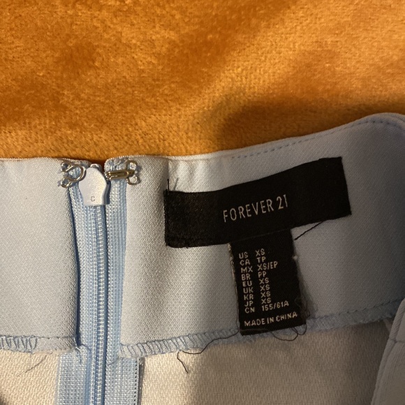 Light blue skort - Picture 5 of 5